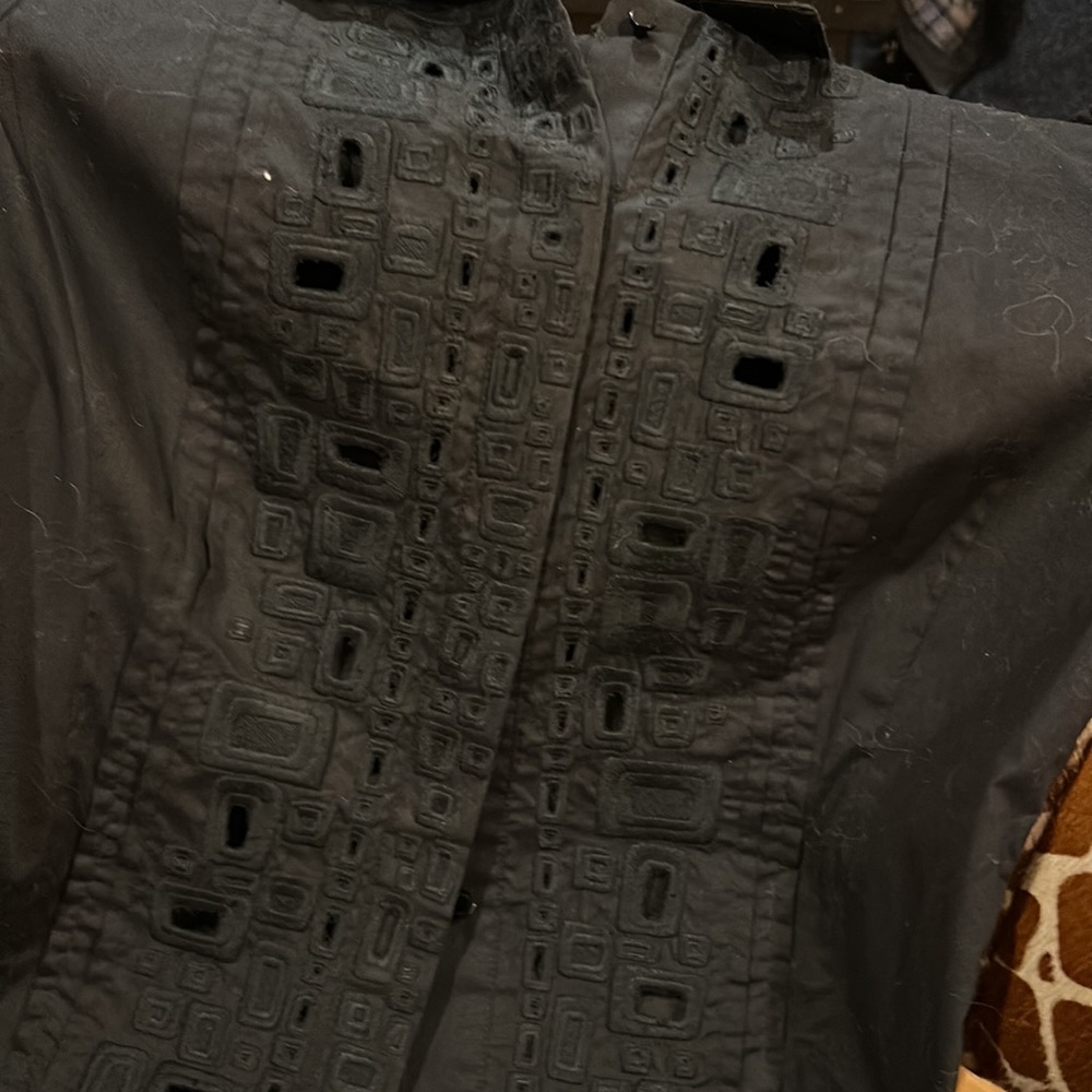 Beautiful Spanish inspired cotton blouse - Picture 7 of 13
